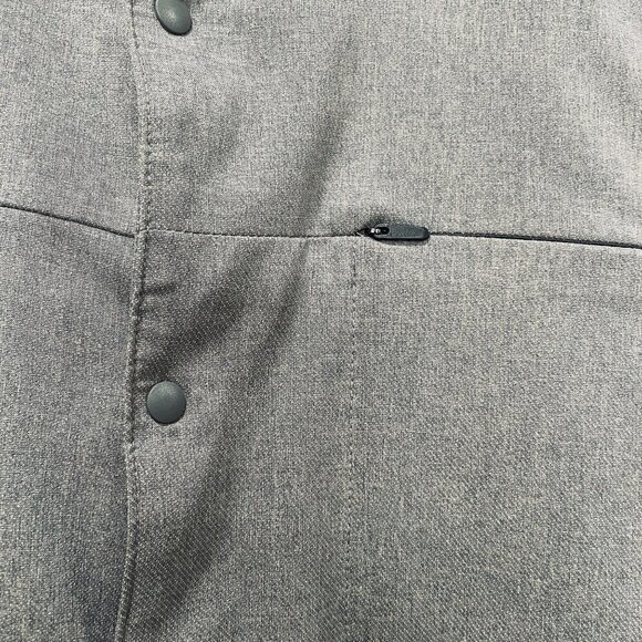 NWT All In Motion Travel Shirt Gray Stretch Button Up Quick Dry UPF50 Small - Picture 8 of 11